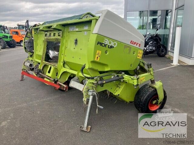 Mezőgazdasági gép Claas PICK UP 300 PRO T