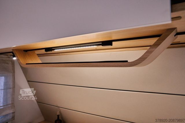 Caravana LMC Style 70 493 K Dezember 2025 Verfügbar