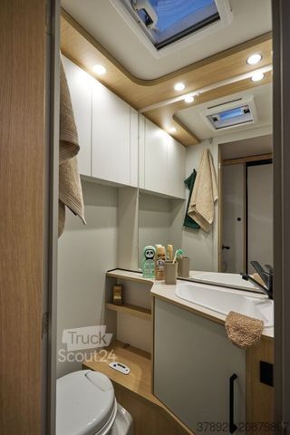 Caravana LMC Style 70 493 K Dezember 2025 Verfügbar