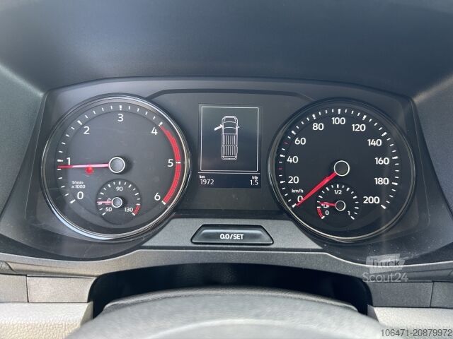 Panel van VW Crafter Kasten mittellang Hochdach FWD 35 2.0TDi 103kW AHZV PDC Sortimo Einbau