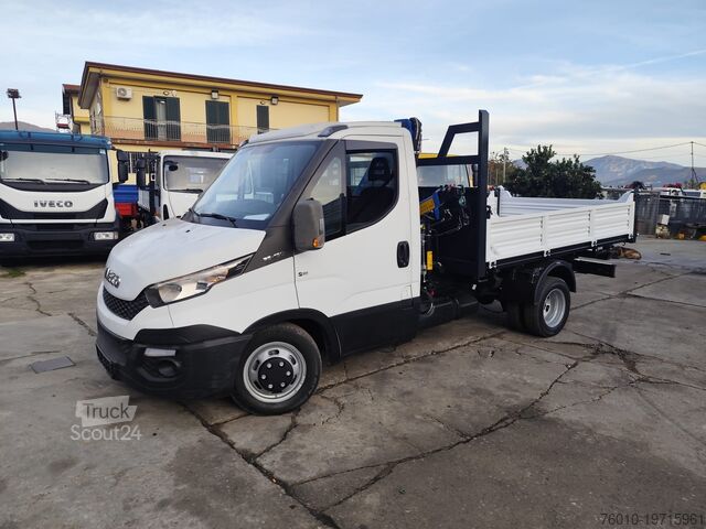 Mikroautobusas su ant sunkvežimio sumontuotu kranu Iveco Daily 35-150