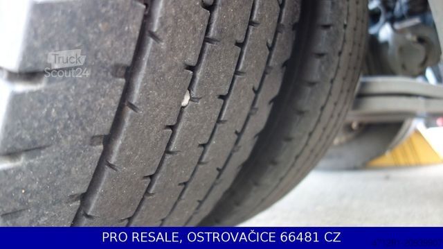 Nagy térfogatú nyergesvontató SCANIA R450 N323 MEGA EURO 6 + RETARDER