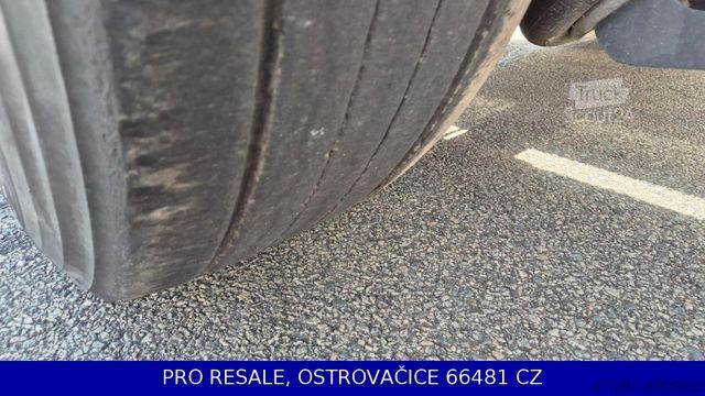 Tanker yarı römork SEKA SPSTT - LEBENSMITTEL + 3 KAM. + LACHSE + 31m3