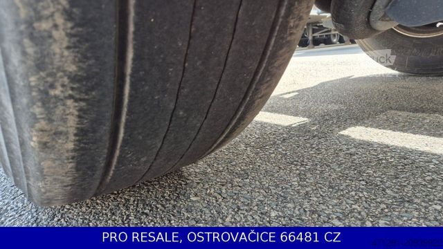 Tanker yarı römork SEKA SPSTT - LEBENSMITTEL + 3 KAM. + LACHSE + 31m3