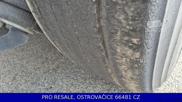 Tanker yarı römork SEKA SPSTT - LEBENSMITTEL + 3 KAM. + LACHSE + 31m3