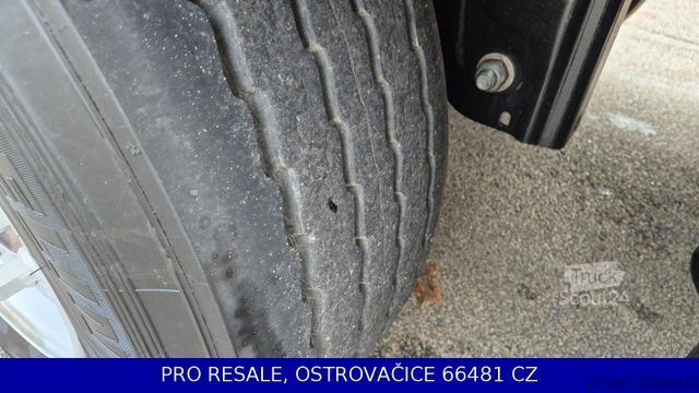 Відкритий напівпричіп з тентом KRONE SD PROFI LINER + LIFTACHSE