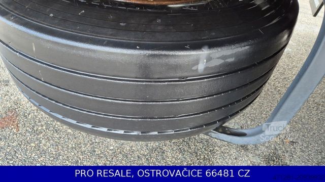 Відкритий напівпричіп з тентом KRONE SD PROFI LINER + LIFTACHSE