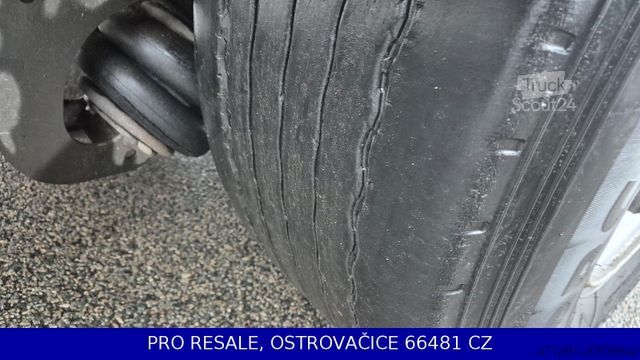 Puspriekabė su judančiomis grindimis SCHWARZMÜLLER SPA 3/E - WALKINGFLOOR 91 m3 + LIFTACHSE