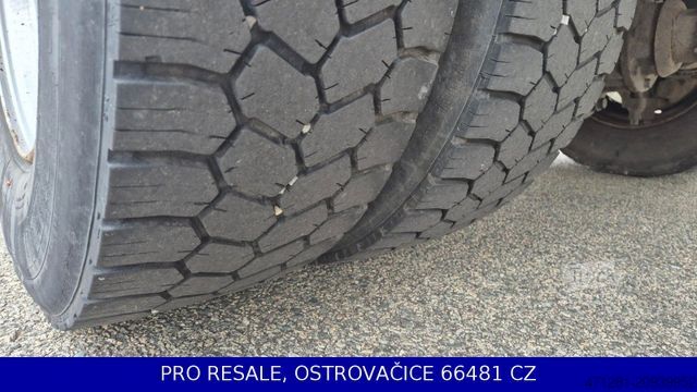 Samochód ciężarowy z plandeką typu platforma IVECO EUROCARGO ML 140E28 EURO 5 + PRITSCHE 7,29 + LBW