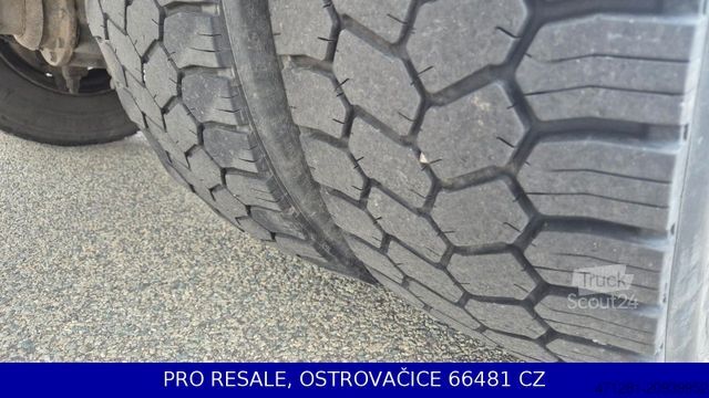 Samochód ciężarowy z plandeką typu platforma IVECO EUROCARGO ML 140E28 EURO 5 + PRITSCHE 7,29 + LBW