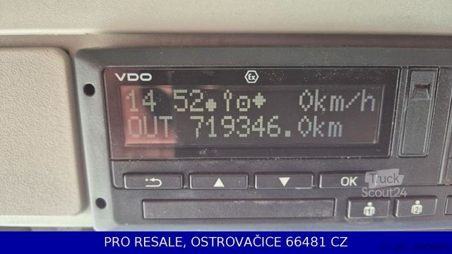 Samochód ciężarowy z plandeką typu platforma IVECO EUROCARGO ML 140E28 EURO 5 + PRITSCHE 7,29 + LBW