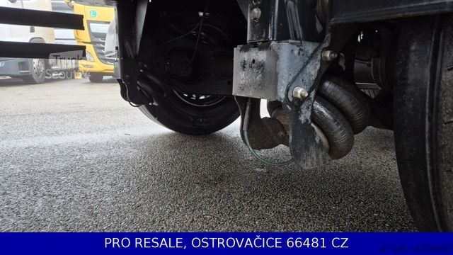 Ανοιχτό ημιρυμουλκούμενο με μουσαμά KÖGEL SN 24 CARGO + LIFTACHSE