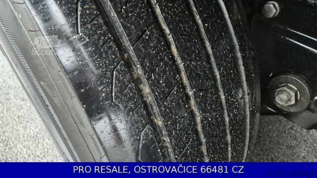 Ανοιχτό ημιρυμουλκούμενο με μουσαμά KÖGEL SN 24 CARGO + LIFTACHSE