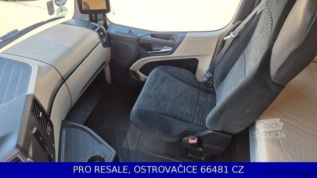 Standardowy ciągnik siodłowy MERCEDES-BENZ ACTROS 1845 BIGSPACE EURO 6 + INTARDER + NAVI