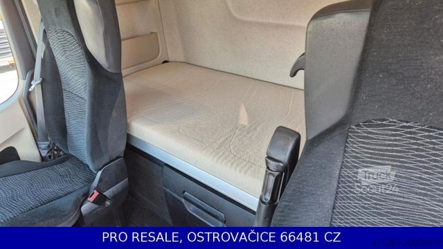 Standardowy ciągnik siodłowy MERCEDES-BENZ ACTROS 1845 BIGSPACE EURO 6 + INTARDER + NAVI