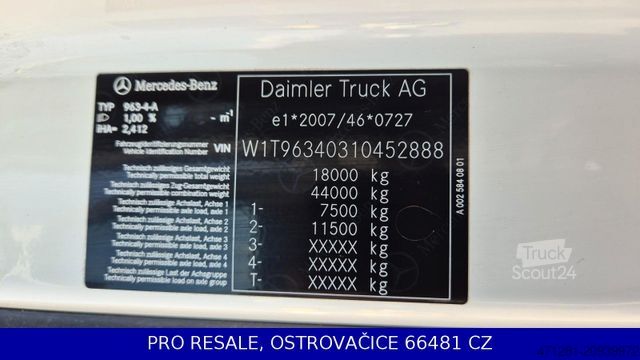 Standardowy ciągnik siodłowy MERCEDES-BENZ ACTROS 1845 BIGSPACE EURO 6 + INTARDER + NAVI