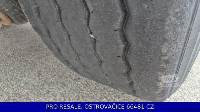 Auflieger mit Pritsche & Plane SCHWARZMÜLLER SPA 3/E STD + LIFTACHSE