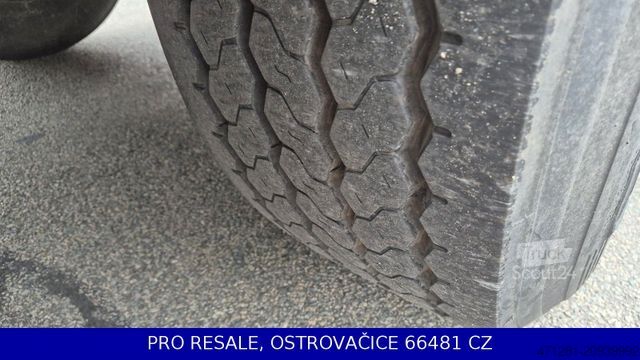 Auflieger mit Pritsche & Plane SCHWARZMÜLLER SPA 3/E STD + LIFTACHSE