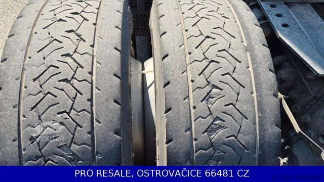 Prostorninska vlačilna enota FORD F - MAX 1850 MEGA EURO6 + NAVI