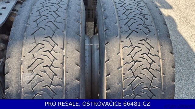 Prostorninska vlačilna enota FORD F - MAX 1850 MEGA EURO6 + NAVI