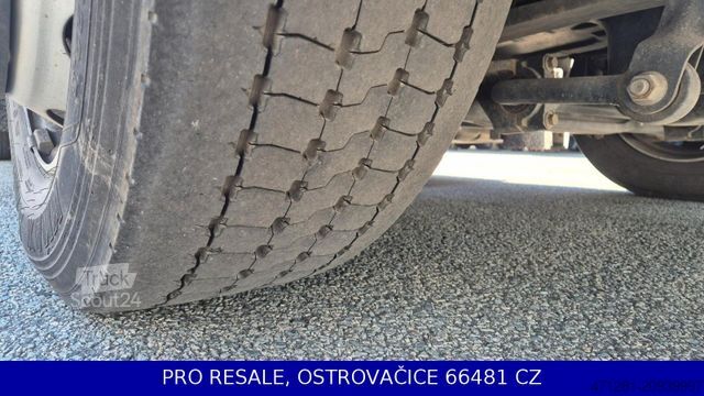 Prostorninska vlačilna enota FORD F - MAX 1850 MEGA EURO6 + NAVI