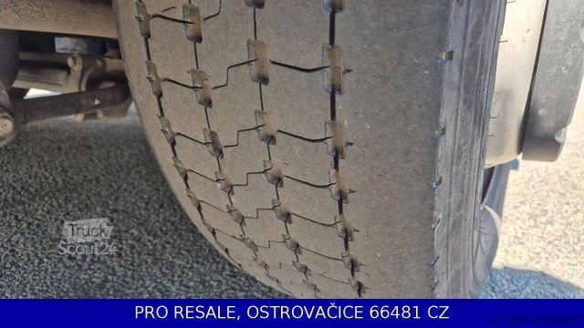 Prostorninska vlačilna enota FORD F - MAX 1850 MEGA EURO6 + NAVI