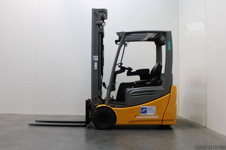 Ön yükleyici forklift Jungheinrich EFG 216k