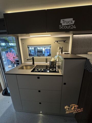 Half-integraal camper LMC Cruiser 740 EL 8G Auto Automatik CarPlay Isofix