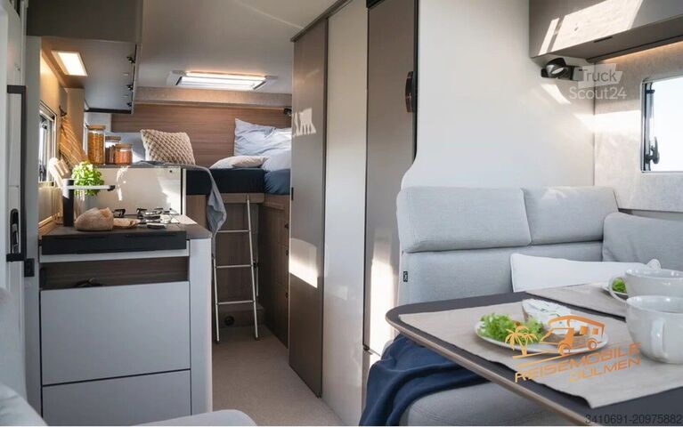 Half-integraal camper LMC Cruiser 740 EL 8G Auto Automatik CarPlay Isofix