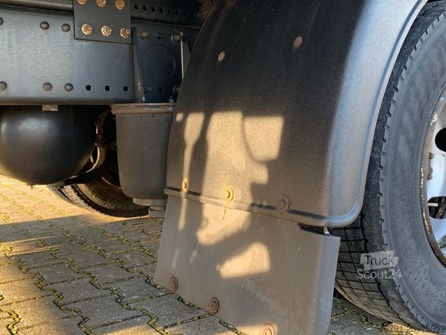 Transporter mit Koffer MAN TGL 8.180 BL_ manual_ Klima_ AHK_ 3 Sitze_ 6,05m