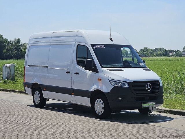 Camioneta familiar de techo alto MERCEDES-BENZ SPRINTER 317 L2H2 LED Mbux10 AC!