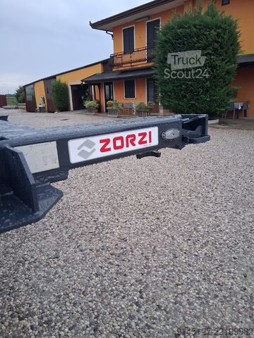 Uzatılabilir konteyner taşıyıcı yarı römork Zorzi Porta container allungabile tutte le mis