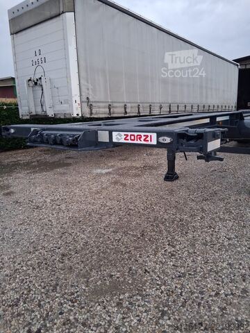 Uzatılabilir konteyner taşıyıcı yarı römork Zorzi Porta container allungabile tutte le mis
