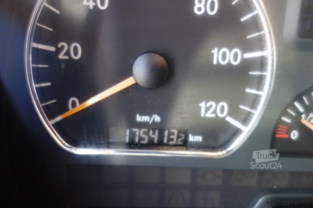 Swap body truck MERCEDES-BENZ Kamag Wiesel