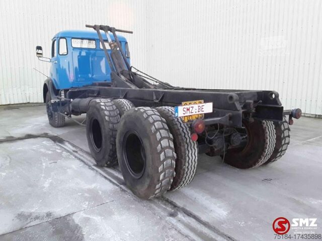 Chassi med hytt Mercedes LAK 2624 Restauriert