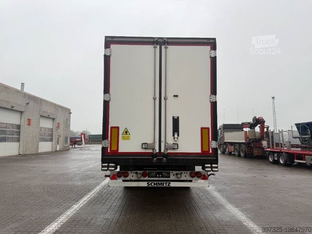 Kølet/frosset transport Schmitz Cargobull 3 aks køletrailer