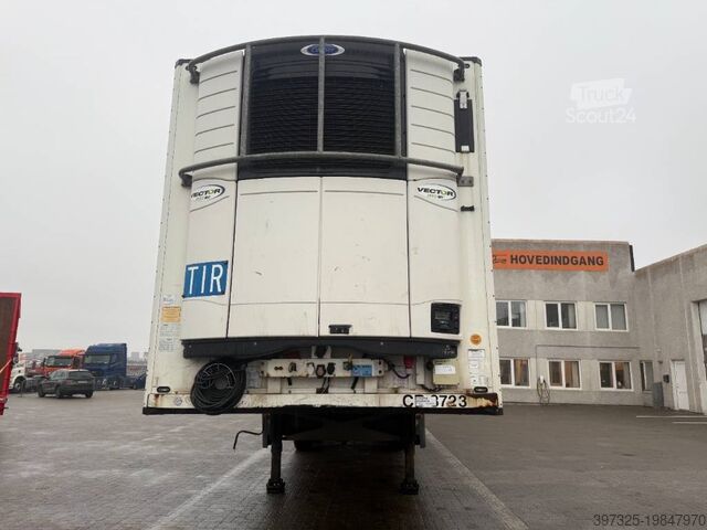 Kølet/frosset transport Schmitz Cargobull 3 aks køletrailer