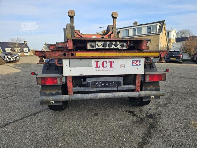 Transporte de contenedores SCHMITZ SCF 18 20 FOOT CONTAINER CHASSIS | AIR SUSP| SA...