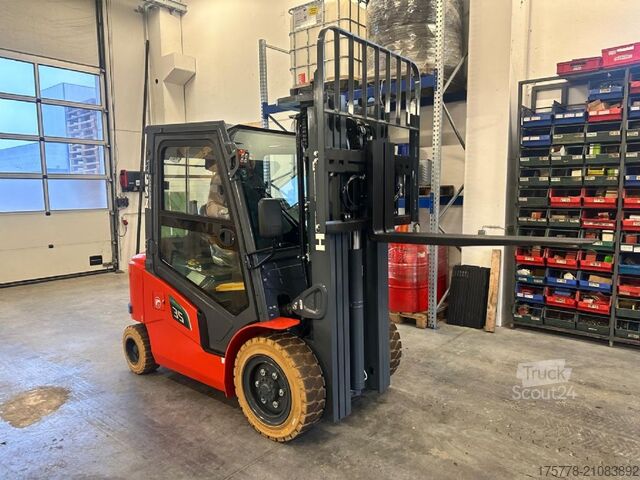 Frontstapler Heli CPD35