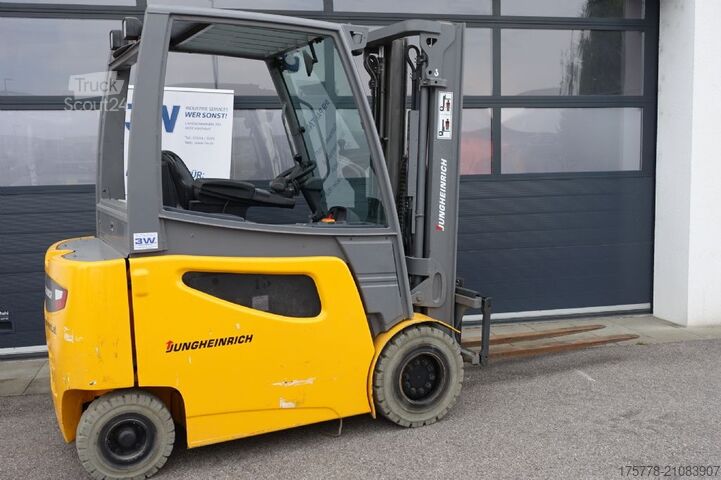 Frontstapler Jungheinrich EFG 425