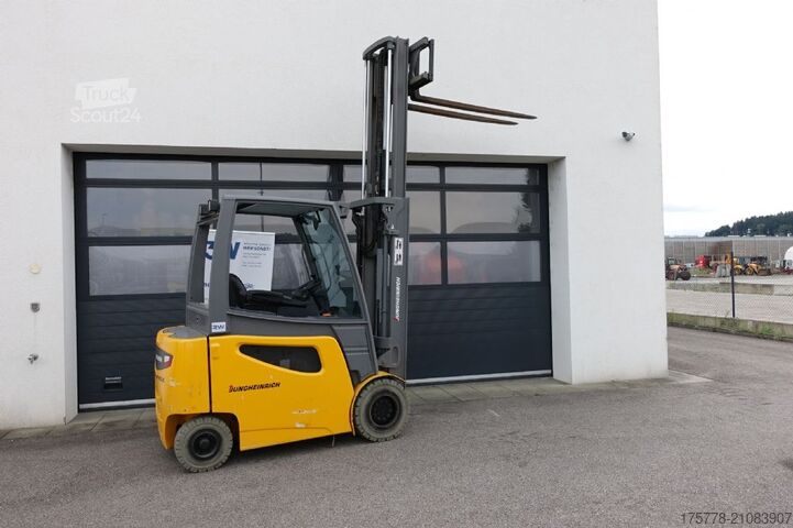 Frontstapler Jungheinrich EFG 425