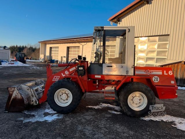 Kolesový nakladač O&K L6-3