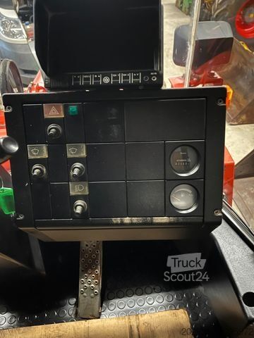 Kolesový nakladač O&K L6-3