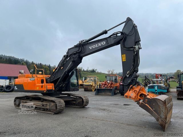 Kettenbagger VOLVO EC250 DNL