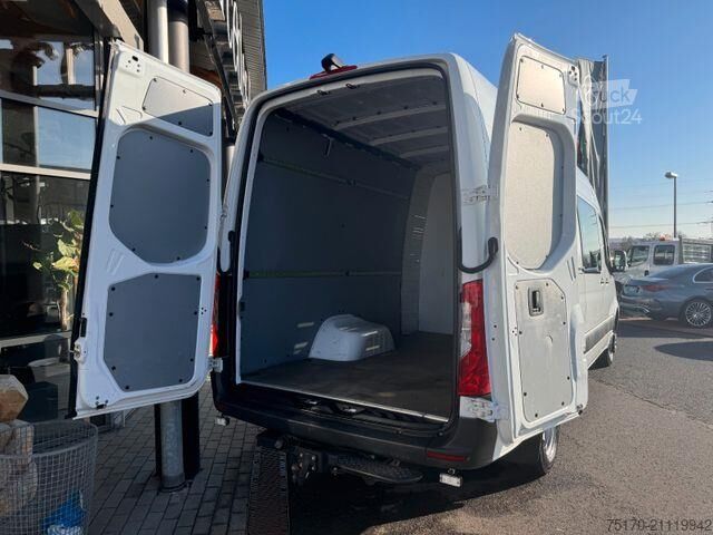 High-roof van Mercedes-Benz Sprinter 519 CDI DoKa/Mixto Stdheiz AHK3,5to