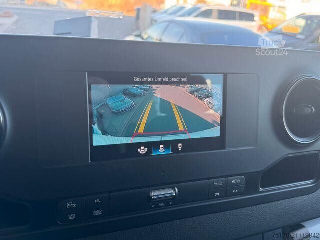 High-roof van Mercedes-Benz Sprinter 519 CDI DoKa/Mixto Stdheiz AHK3,5to