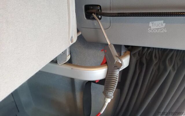 Standard-SZM Renault T480 4X2 - 03-BTZ-3 - 13 LITER - STANDAIRCO - T...