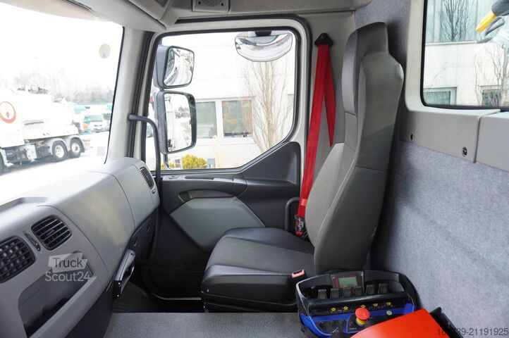 Piattaforma con gru Renault RENAULT C280 DTI 8 / FASSI crane 8 m