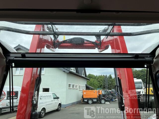 Трактор Massey Ferguson MF 4709 M Cab Essential