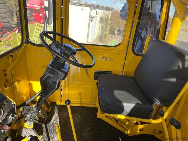 Traktor Kirovets K700A V8